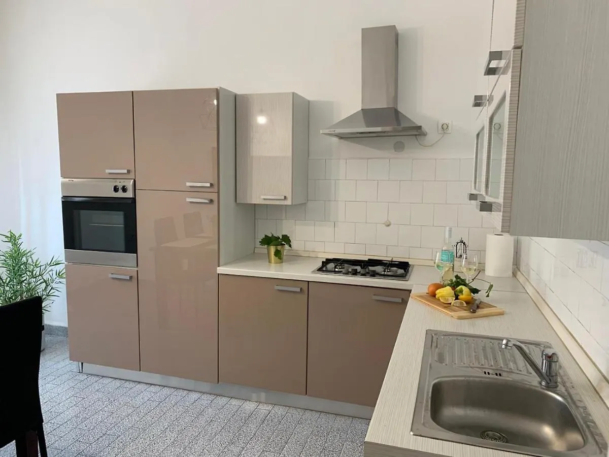 Ra City Garden Suite Pula 0*,
