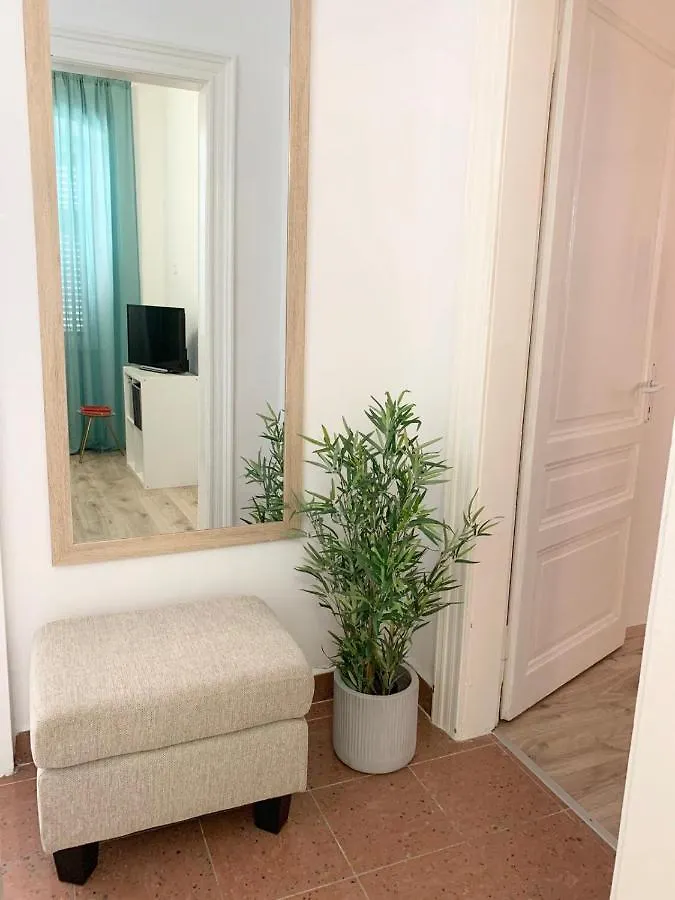 Ra City Garden Suite Pula 0*,